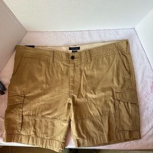 NWT Men’s Tommy Hilfiger Cargo Shorts
